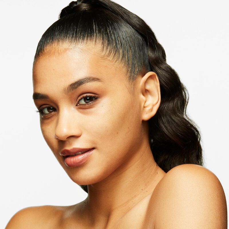 M.A.C Strobe Dewy Skin Tint image number 43